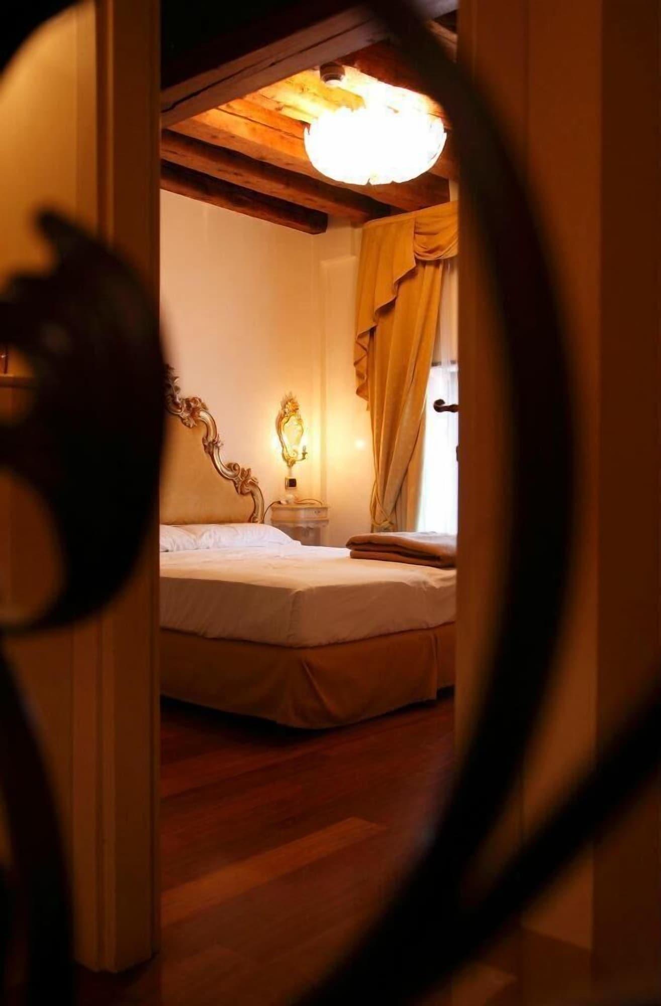 Vecellio Hotel Venedig Eksteriør billede