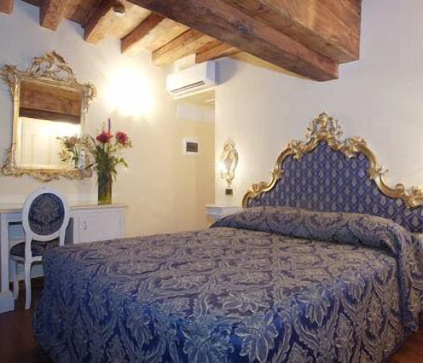 Vecellio Hotel Venedig Værelse billede