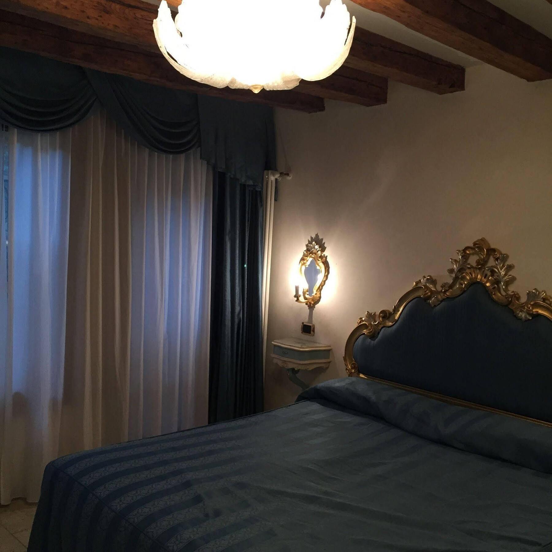 Vecellio Hotel Venedig Eksteriør billede